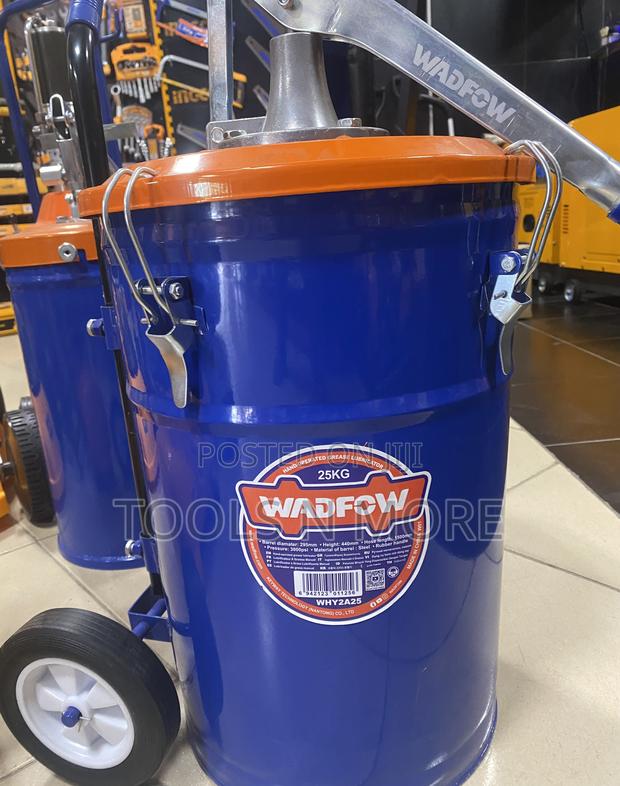 Wadfow Hand Operated Grease Lubricator 25kg · Photo 2