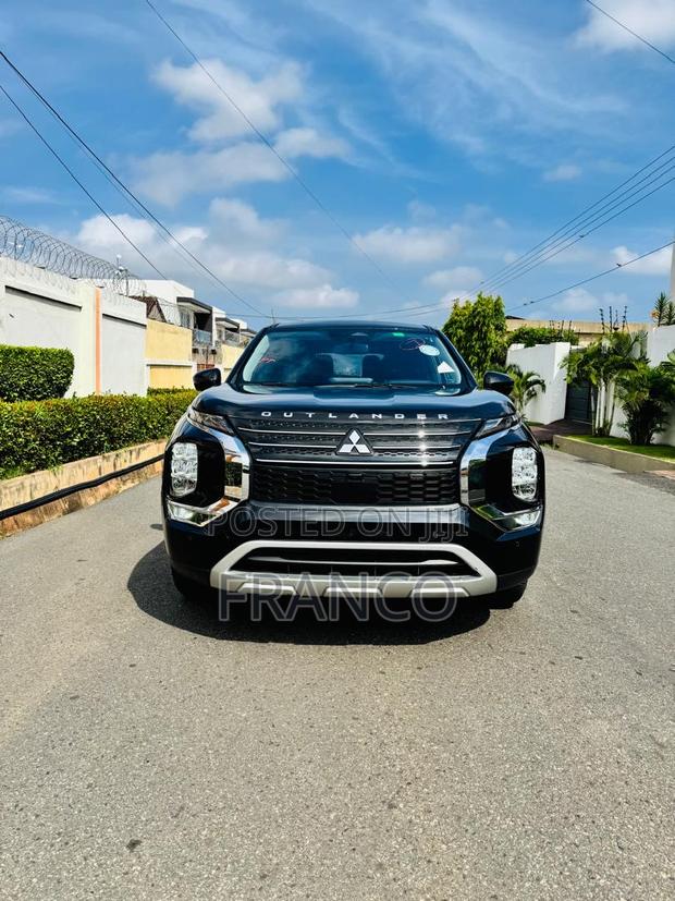 Mitsubishi Outlander SE 2022 Black · Photo 5