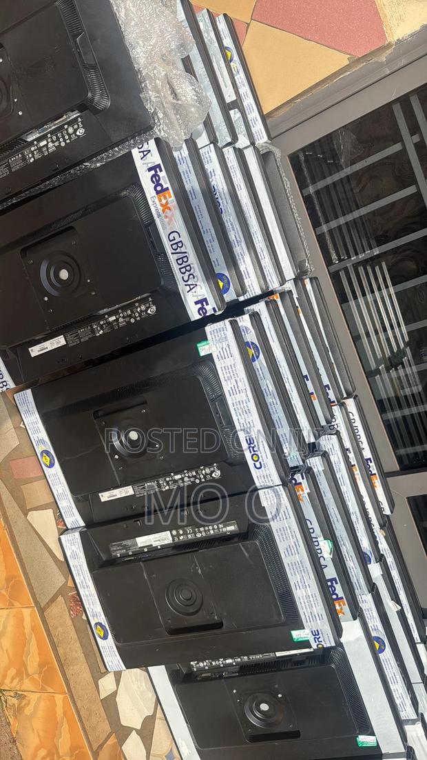 HP 24 Inches Monitors No Stands · Photo 2