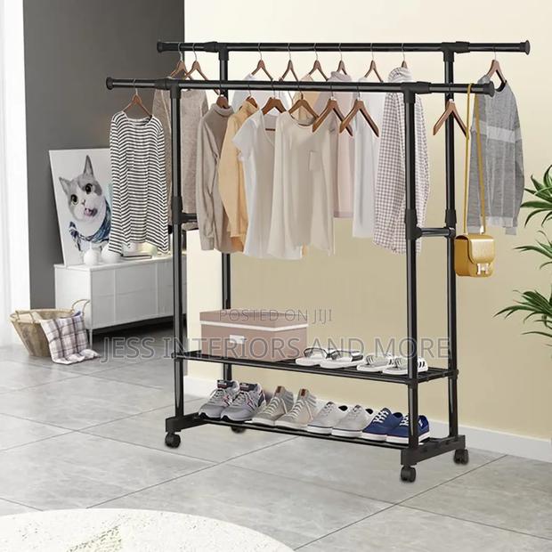 Clothing Rack -Mobile · Photo 1