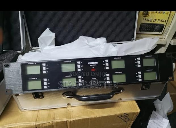 Shure 8-in-1 Wireless Microphone System. · Photo 2