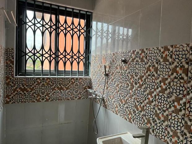 2bdrm Apartment in Unique Key Agency, Dansoman for rent · Photo 6