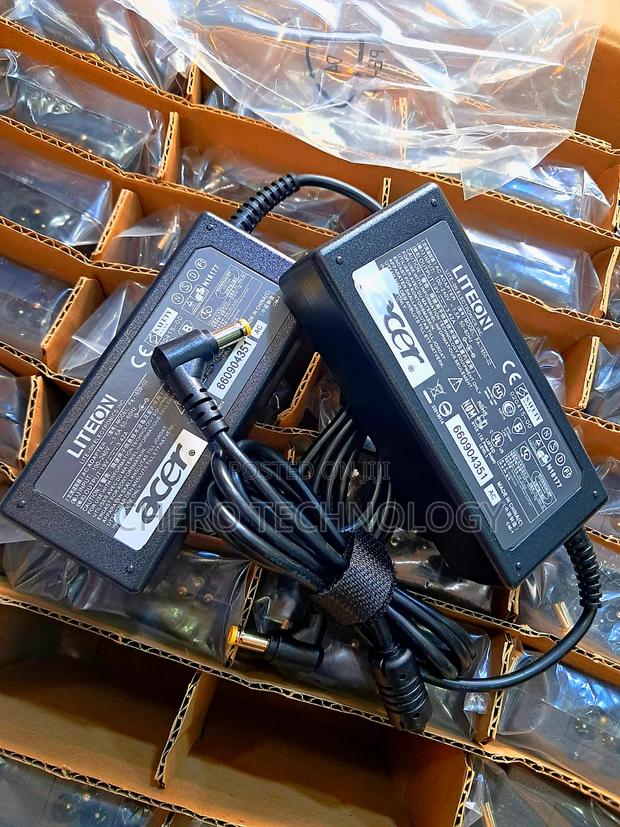 Original Acer Pin Adapter · Photo 1