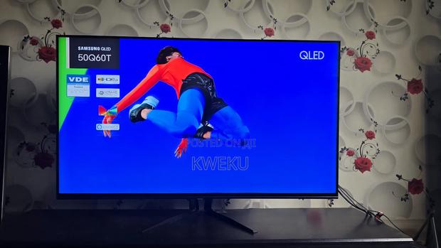 Ssamsung Qled 50 Inch TV · Photo 5