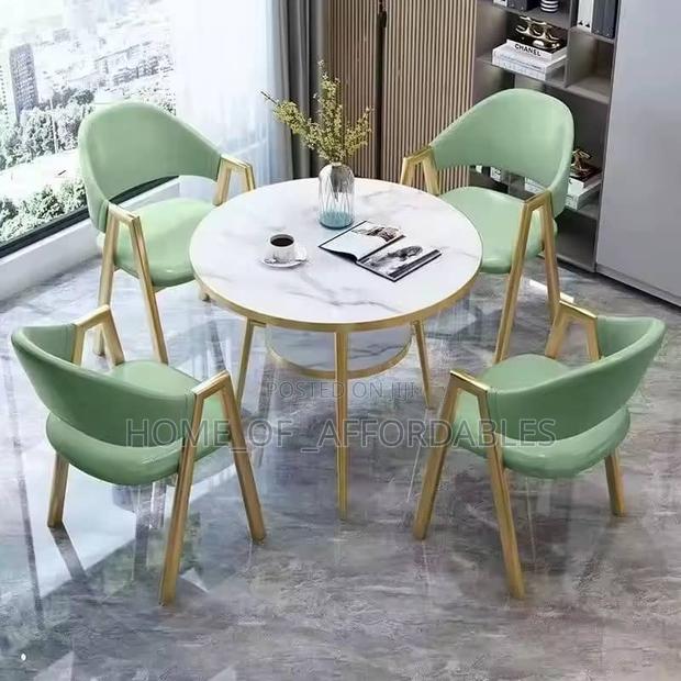 Dining Table and Chairs (Complete Table and 4chairs) · Photo 2