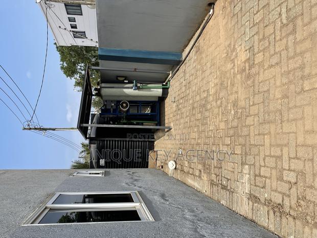 2bdrm Apartment in Unique Key Agency, East Legon for rent · Photo 5