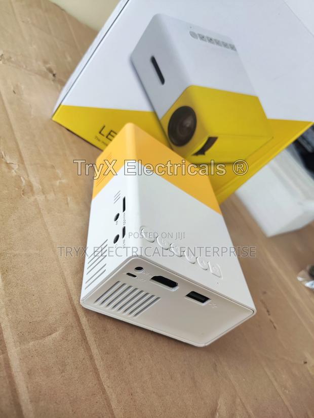 Portable Projector · Photo 2