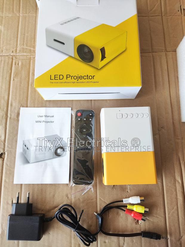 Portable Projector · Photo 3