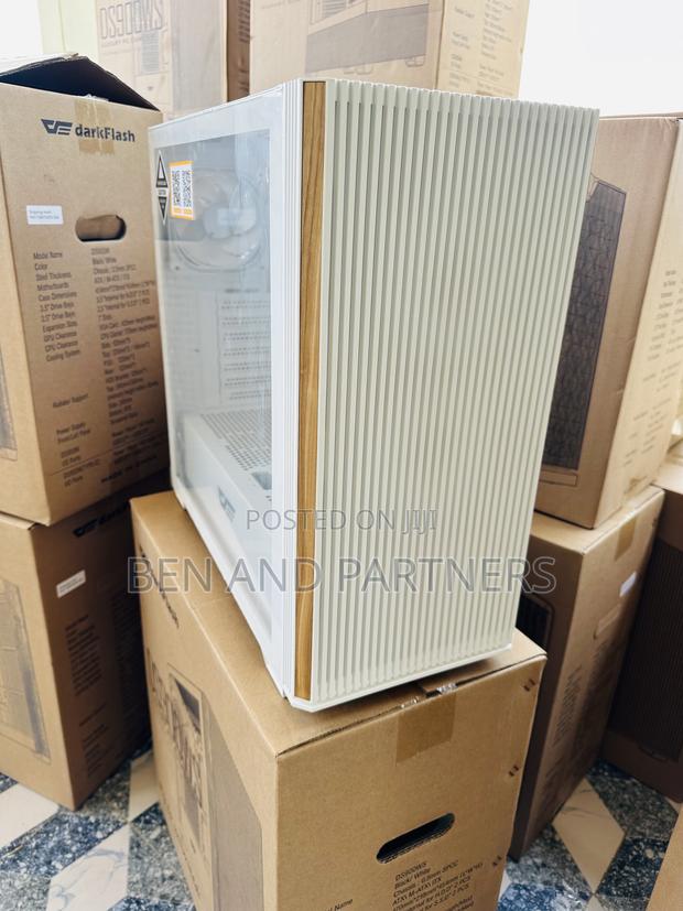 Darkflash Atx Case With 4-argb Fans · Photo 2