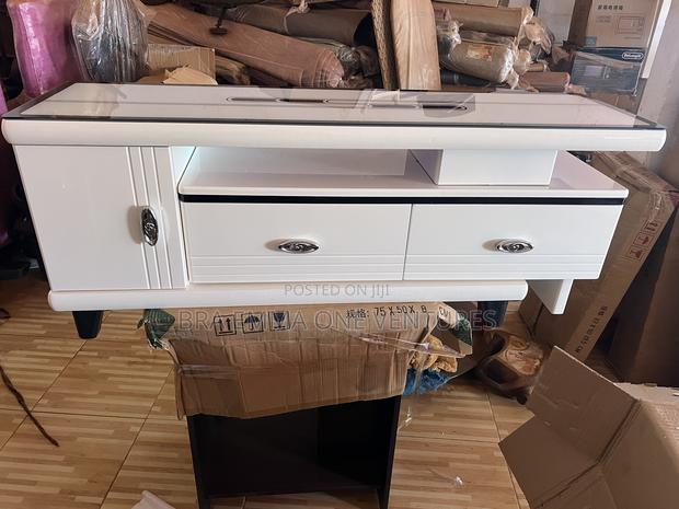 1.2m Side Adjustable Tv Stand · Photo 2