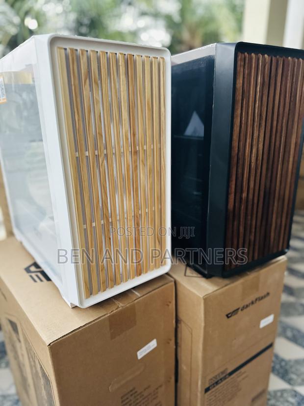 Darkflash Ds900wd Atx Case With 4-argb Fans, Tempered Glass, Walnut · Photo 1