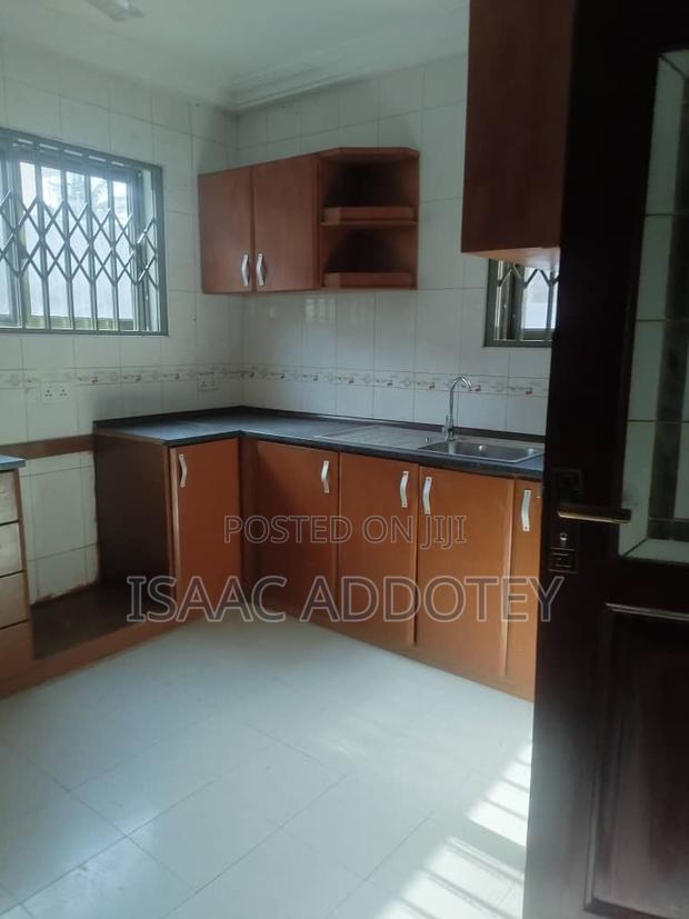 4bdrm Apartment in Spintex She'Ll Sign for rent · Photo 2