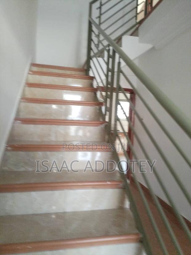 4bdrm Apartment in Spintex She'Ll Sign for rent · Photo 4