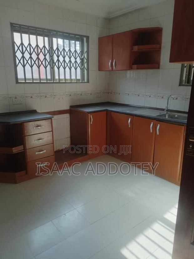 4bdrm Apartment in Spintex She'Ll Sign for rent · Photo 6