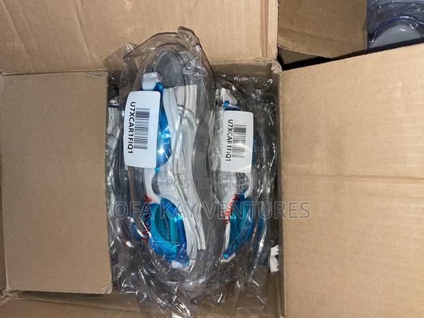 Swimming Goggles for Kids · Photo 3