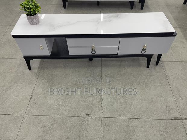 Wooden Tv Stand (With Drawers) · Photo 1