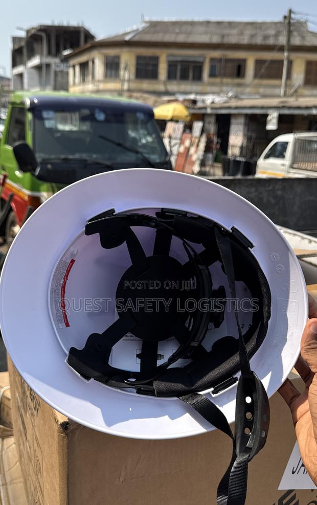 Underground Helmet · Photo 2