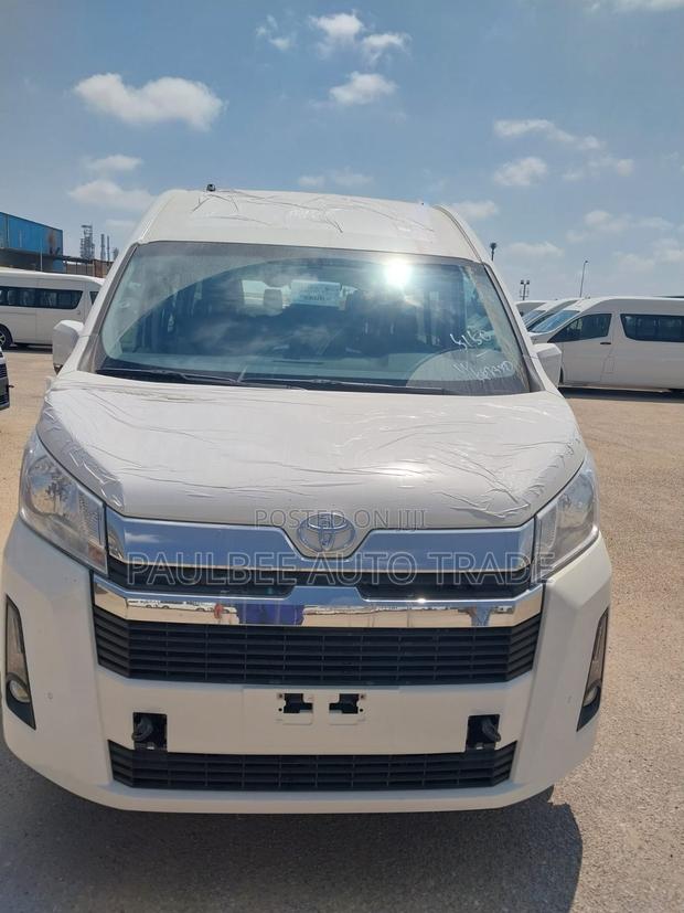 New Toyota HiAce 2024 White · Photo 1