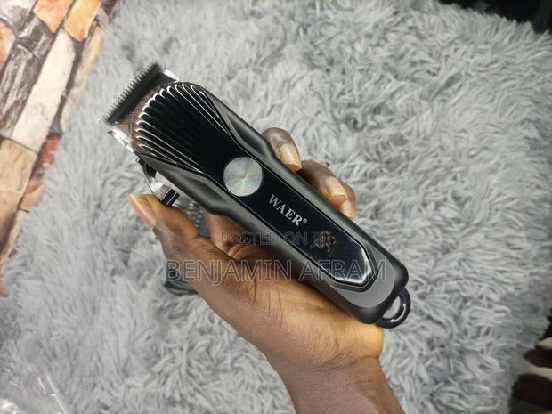 Professional Barbering Machine · Photo 2