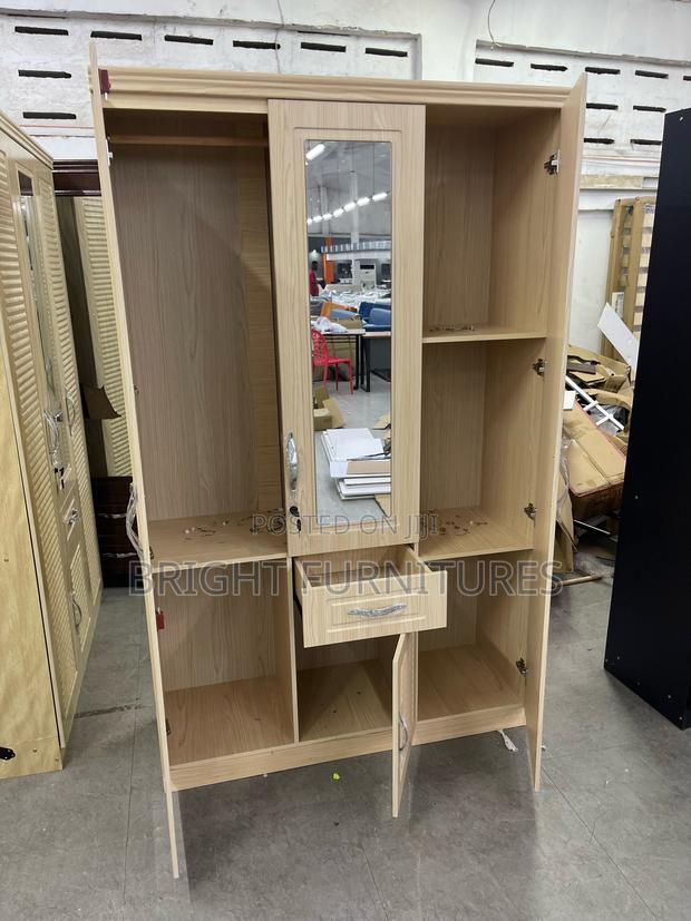 Wardrobe (3 Doors Wardrobe) · Photo 2