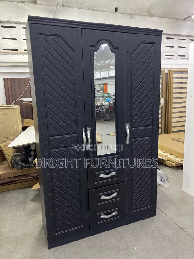 3in1 Wardrobe (Wooden) · Photo 2