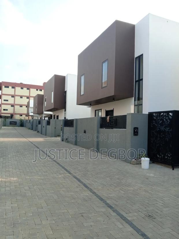 4bdrm Townhouse/Terrace in Bestchoice Property, West Legon for sale · Photo 1