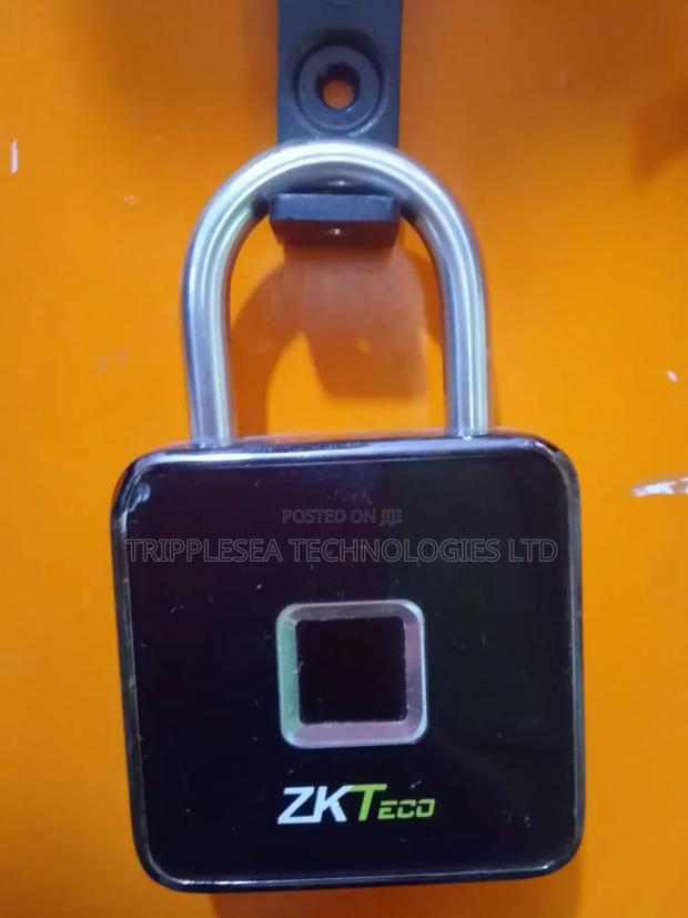 Zkteco Smart Padlock + Finger Print · Photo 1