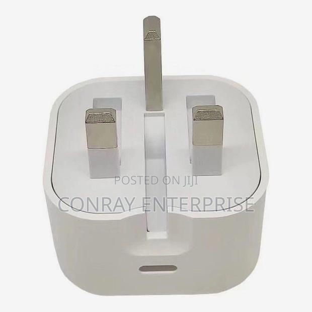 iPhone Type C Charging Adapter. · Photo 2