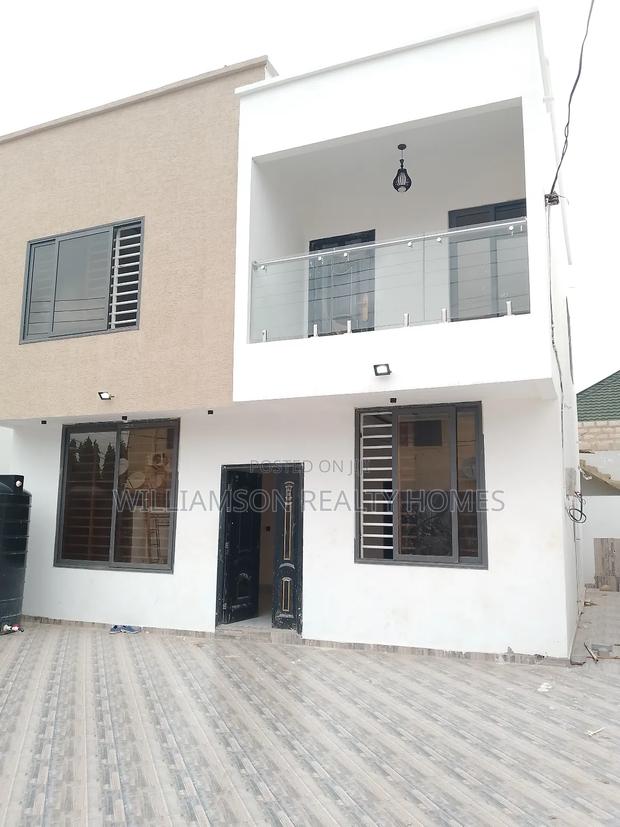 3bdrm House in Hfc Estate Area, Spintex for sale · Photo 6