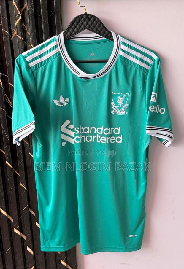 High Quality Club Jersey Available · Photo 3