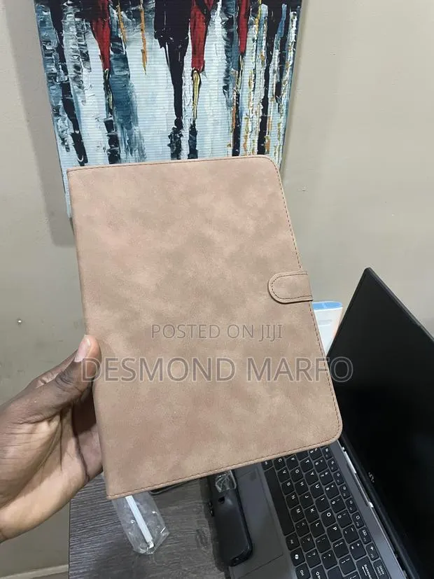 iPad Covers · Photo 1