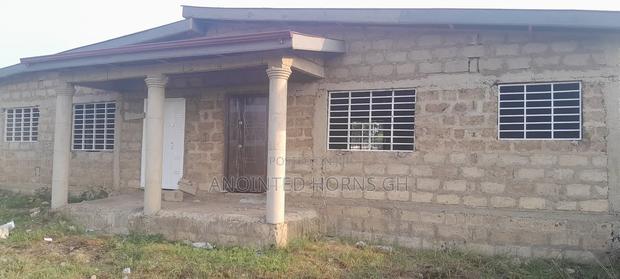 4 Bedrooms House for Sale