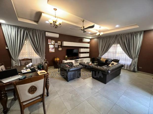 3bdrm House in Manet Court New for sale · Photo 7