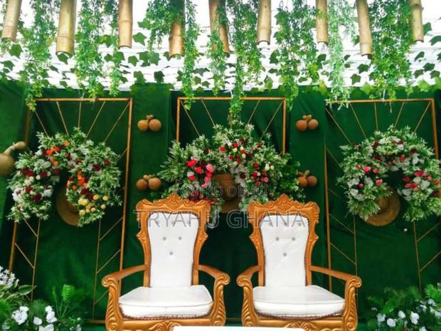 Book Us Now And Get Ready To Experience Happiness With Style · Photo 1