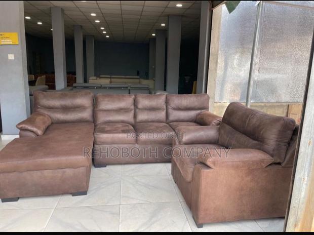 Quality Leather Sofas Set · Photo 1