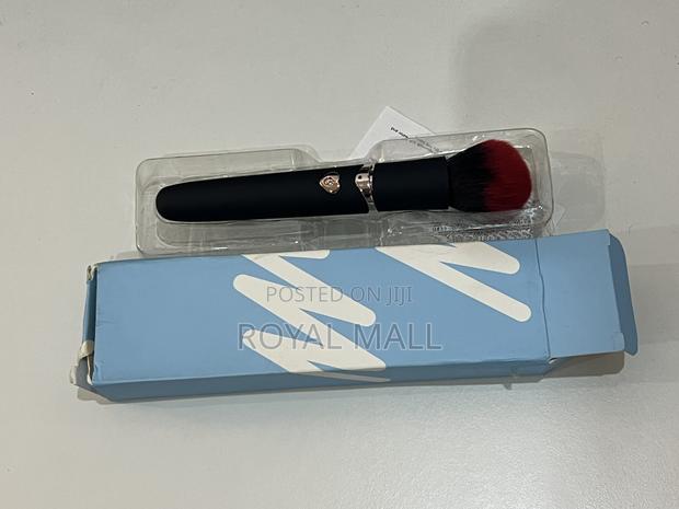 Makeup Brush Vibrator · Photo 3