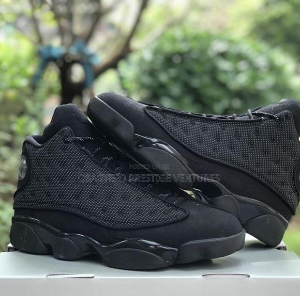 Quality Sneakers · Photo 3