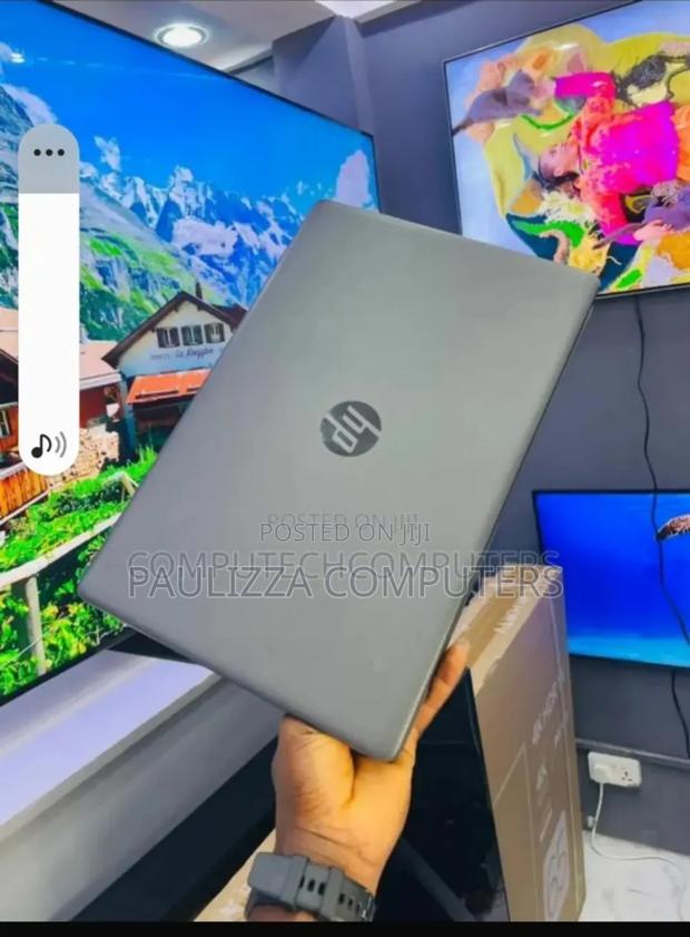 Laptop HP Pavilion 15 8GB Intel Core i7 SSD 256GB · Photo 3