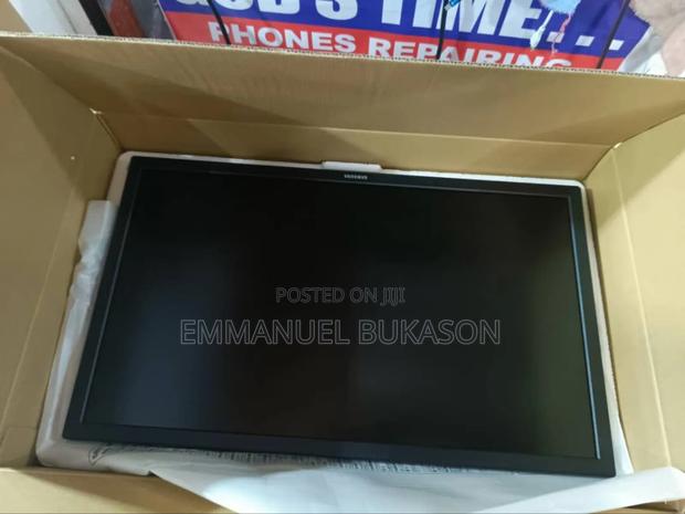 Dell 24inch Edgeless Monitor · Photo 1