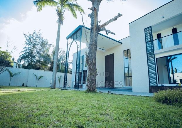 12bdrm House in Cantonments for sale · Photo 5