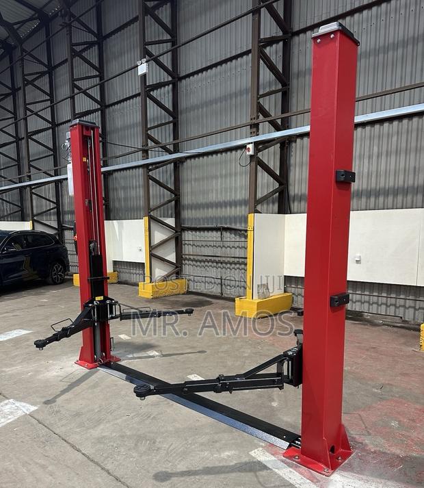 2 Posts Hydraulic Car Lift Jack With Floor Base Plate + Control Board · Photo 1