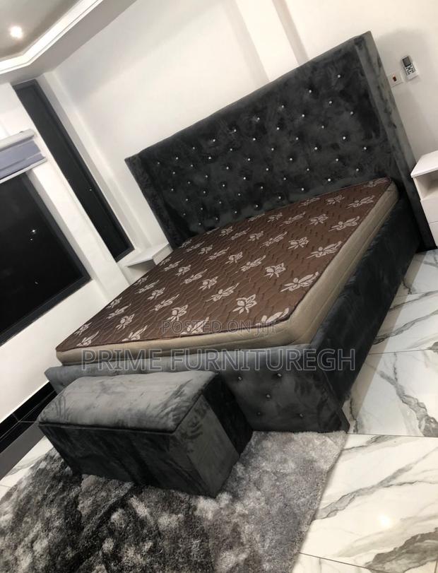 Castello Queen Size With Ottoman and 1 Side Drawer · Photo 1