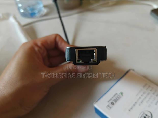 8port Usb-C to HDTV/Ethernet/Usb/Typec Multifunction Adapter · Photo 3