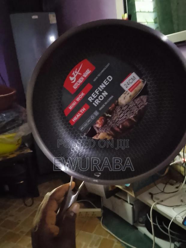 28cm Deep Frying Pan · Photo 3