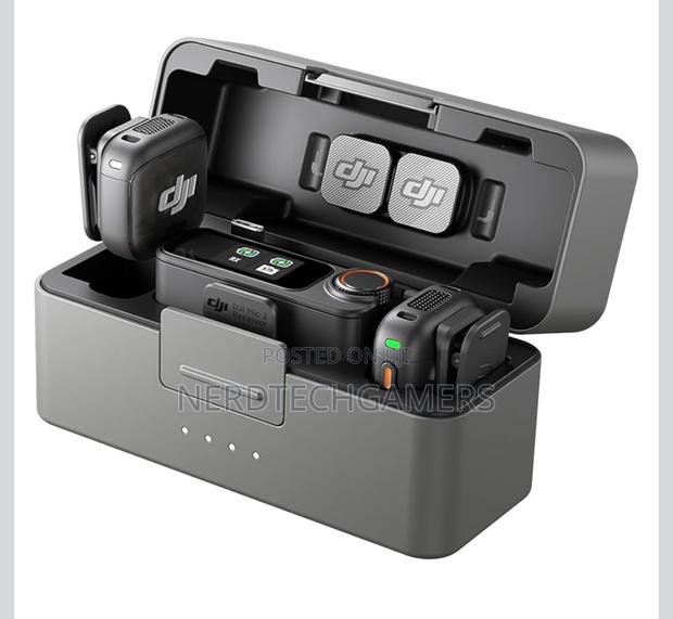 Dji Mic 3 (2 Tx + 1 Rx + Charging Cas/Android, Ultralight, Adaptive · Photo 2