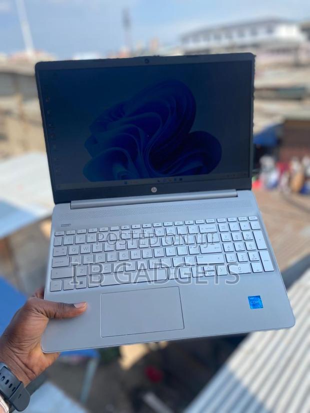 Laptop HP 15 8GB Intel Core I5 SSD 512GB · Photo 1