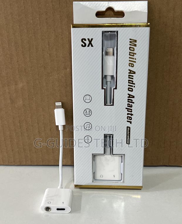 iPhone to 3.5mm Aux Audio Adapter, iPhone Mobile Audio Adapter · Photo 1
