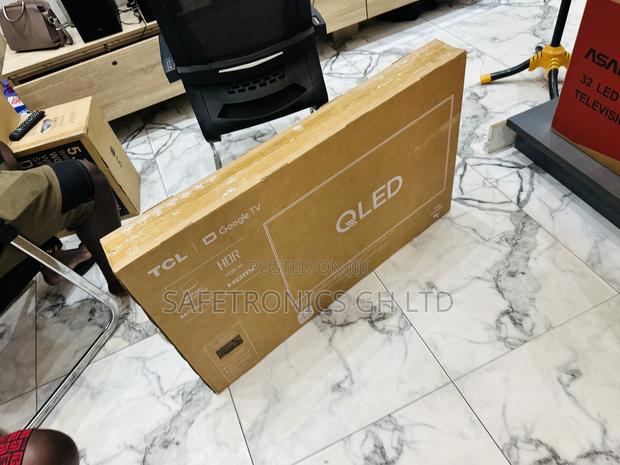 Get a New Slim Smart Qled 43”S5k Television · Photo 2