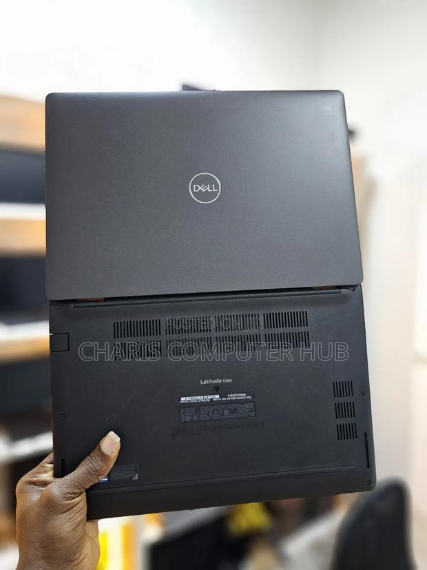 Laptop Dell Latitude 5300 8GB Intel Core i5 SSD 256GB · Photo 2
