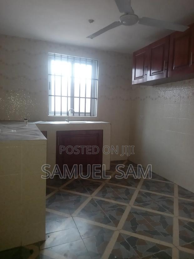 3bdrm Apartment in Tema Com.3 for rent · Photo 3